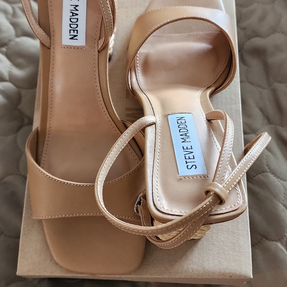 NWOT! Tan Heels with Ratan Detail - Picture 3 of 6